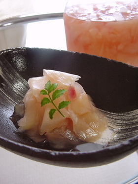 新生姜の甘酢漬け。(がり)