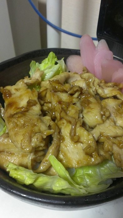 男筋肉飯♡鶏胸肉もろみ味噌焼き丼！の写真
