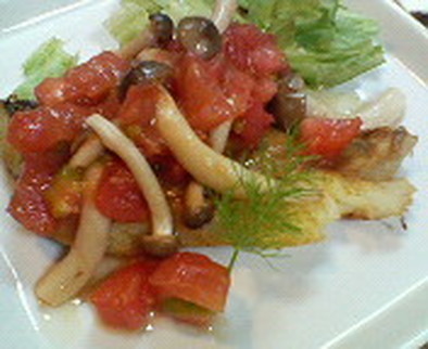 白身魚カレー風味ソテー★トマトソースの写真