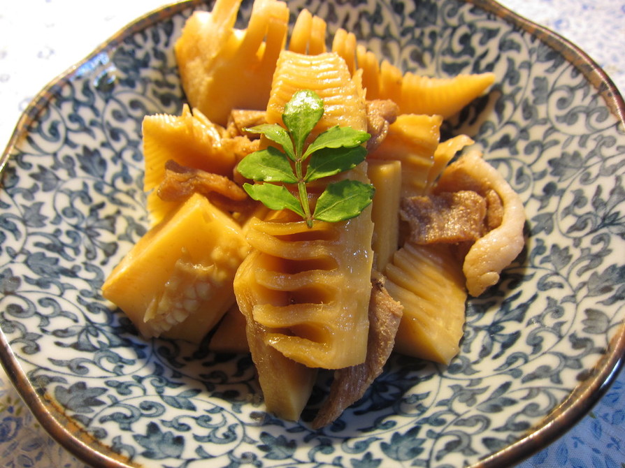 タケノコと豚肉の煮物の画像