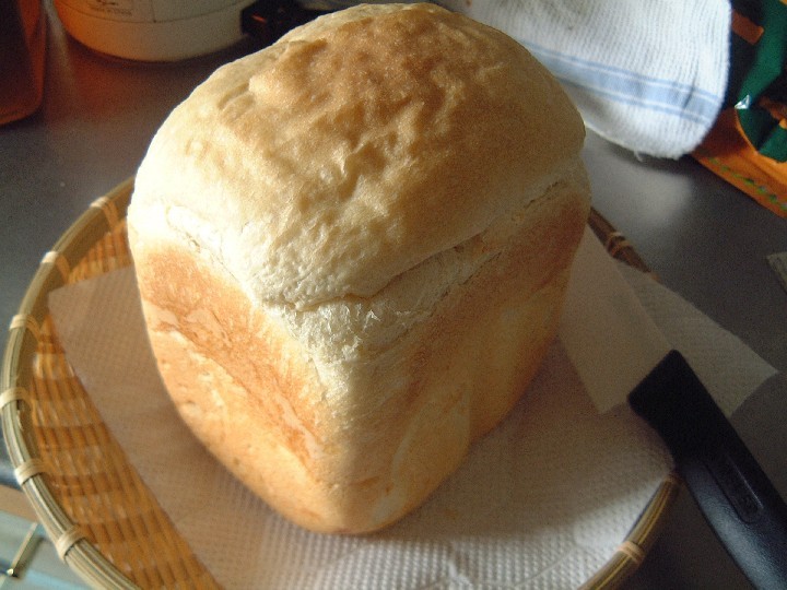 ホームベーカリーで♪基本の食パンの画像
