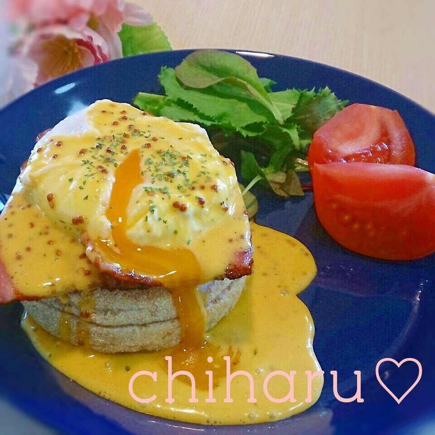 ハワイの朝食♥エッグベネディクトの画像