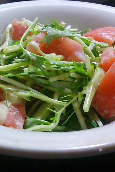 絶品♪水菜とトマトのサラダの写真
