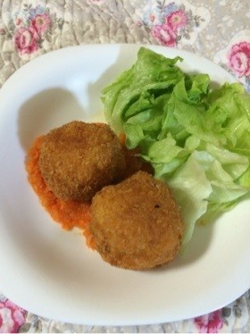 トマトソースで簡単ライスコロッケ