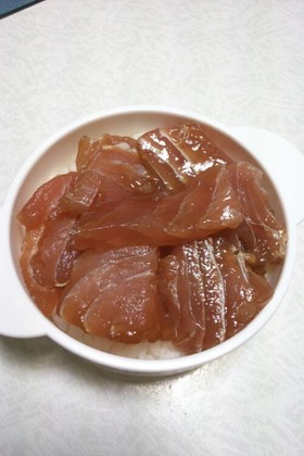 マグロ漬け丼