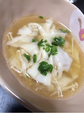 冷凍ギョウザでスープの画像