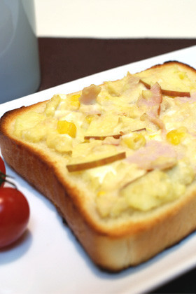 ポテサラトースト じゃがバター風味