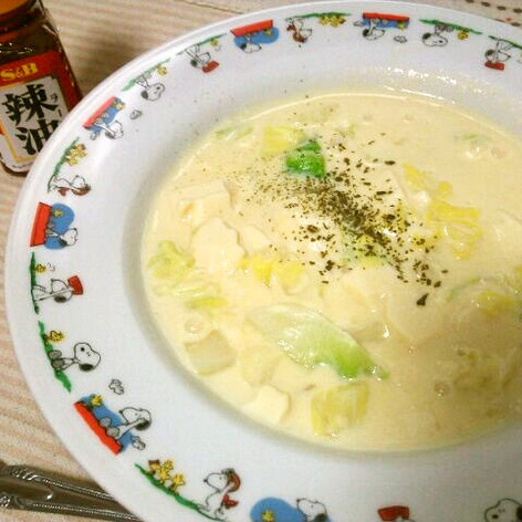 春キャベツのほっこり豆乳スープ