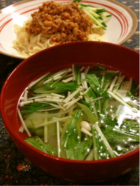 簡単♪水菜のあっさり中華風スープ