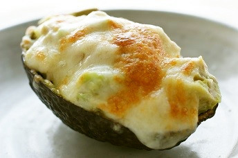 ツナマヨのアボカド・チーズグリルの画像
