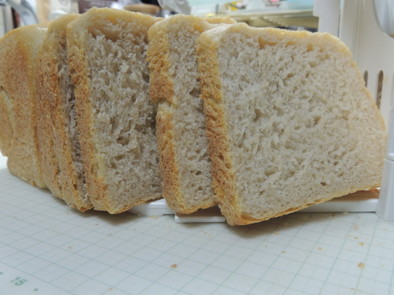 自家製天然酵母で焼く簡単1.5斤食パンの写真