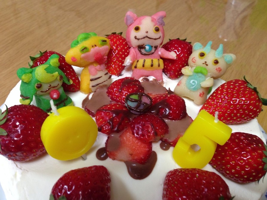 妖怪ウォッチ誕生日ケーキ☆マジパンで簡単の画像