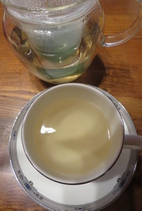 レモンバームとローズマリーのお茶