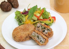 里芋のとろりコロッケ 菜めし風