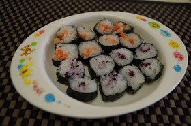 手づかみ応援幼児食!海苔巻きおにぎり