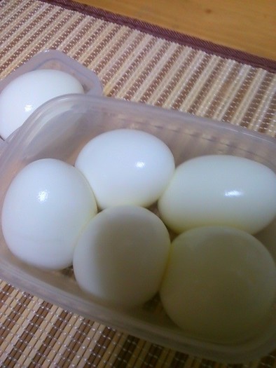 ゆで卵うずらの卵の驚くべき作り方。の写真