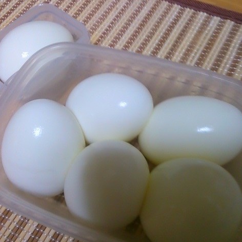 ゆで卵うずらの卵の驚くべき作り方。
