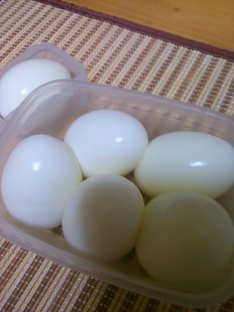 ゆで卵うずらの卵の驚くべき作り方。の画像