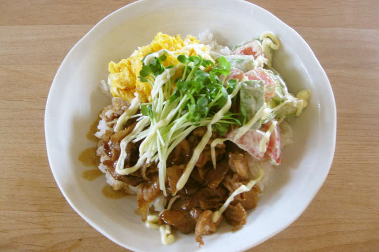 カフェごはん アボカドと豚の照りマヨ丼 レシピ 作り方 By Mkuukuu クックパッド 簡単おいしいみんなのレシピが352万品