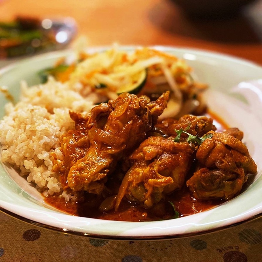 秘密のチキンカレー：ネパール料理の画像
