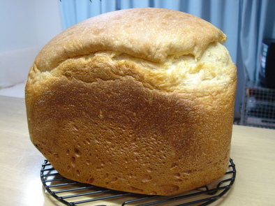 ホシノ天然酵母deブリオッシュ風食パンの写真