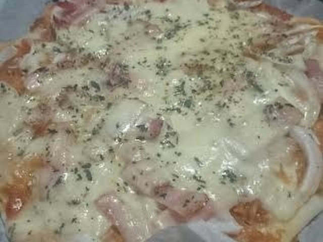 我が家のもちもちピザ生地 W レシピ 作り方 By 冴子空 クックパッド 簡単おいしいみんなのレシピが352万品