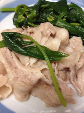 豚バラ肉とほうれん草のしゃぶしゃぶ