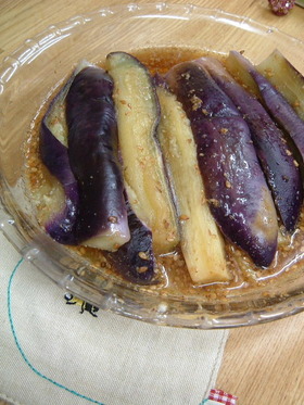 レンジでチン!簡単ナスのゴマ酢和え
