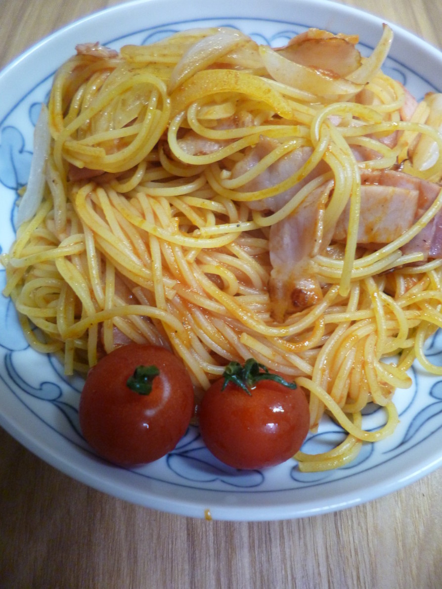 トマトソースで・スパゲッティナポリタンの画像