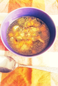 セロリとオクラのスープ