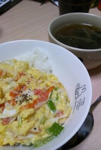 ふんわりカニ玉丼(アンなし)×中華スープ