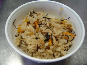 ひじきの炊き込みご飯