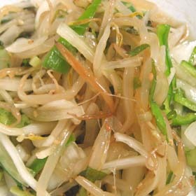 モヤシと残り野菜のナムル風サラダ