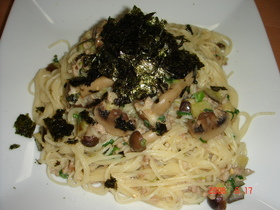 肉味噌 クリームパスタ