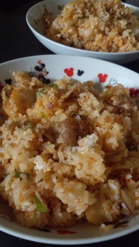 ☆簡単お昼ご飯♪豚キムチチャーハン☆