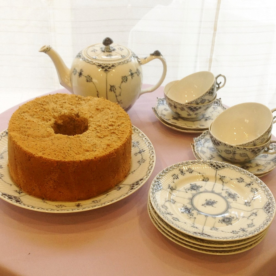 紅茶が香るシフォンケーキの画像