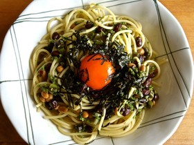 これぞ鉄板。わらび納豆パスタ