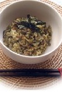 薬膳家レシピ：ヨモギの香りの炊き込みご飯