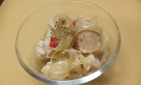 カレーのお供にらっきょうとささみマヨ和え