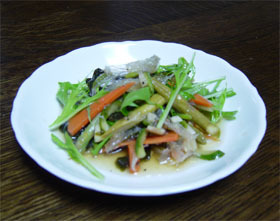 ごぼうのサラダ(寒天入り)にんにく風味