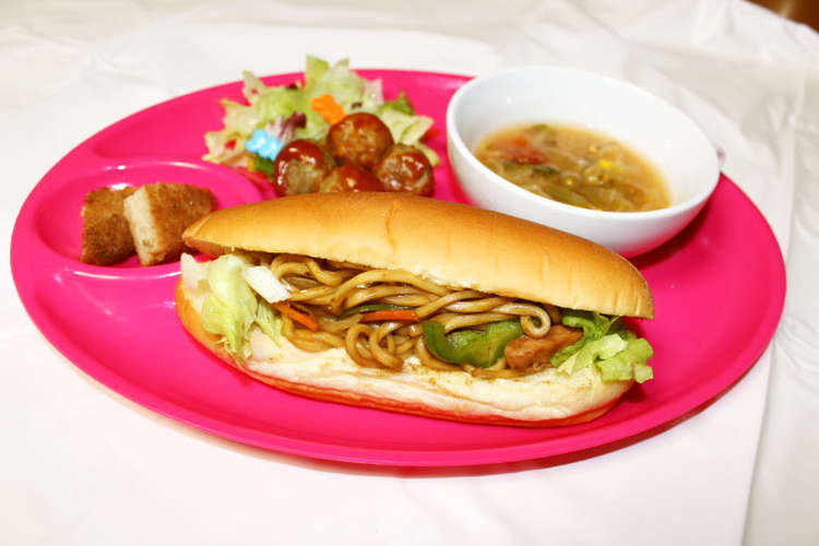 子供向け焼きそばドッグランチ レシピ 作り方 By サンサンクッキング クックパッド 簡単おいしいみんなのレシピが360万品