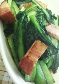 小松菜と厚切りベーコン炒め