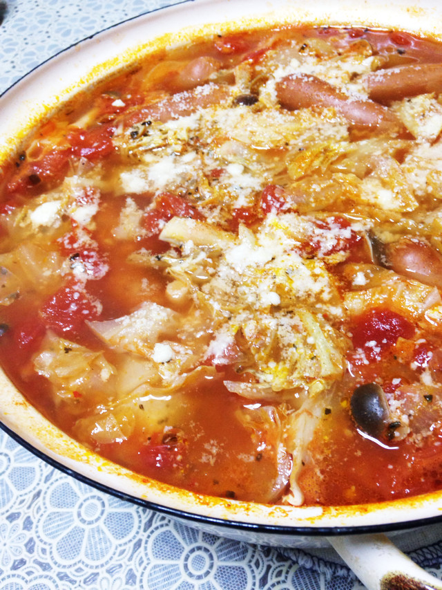 ピリ辛トマト鍋の画像