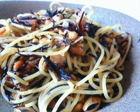 ひじき煮と納豆のスパゲティ