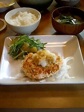 ヘルシー♪鮭と豆腐のハンバーグ♪