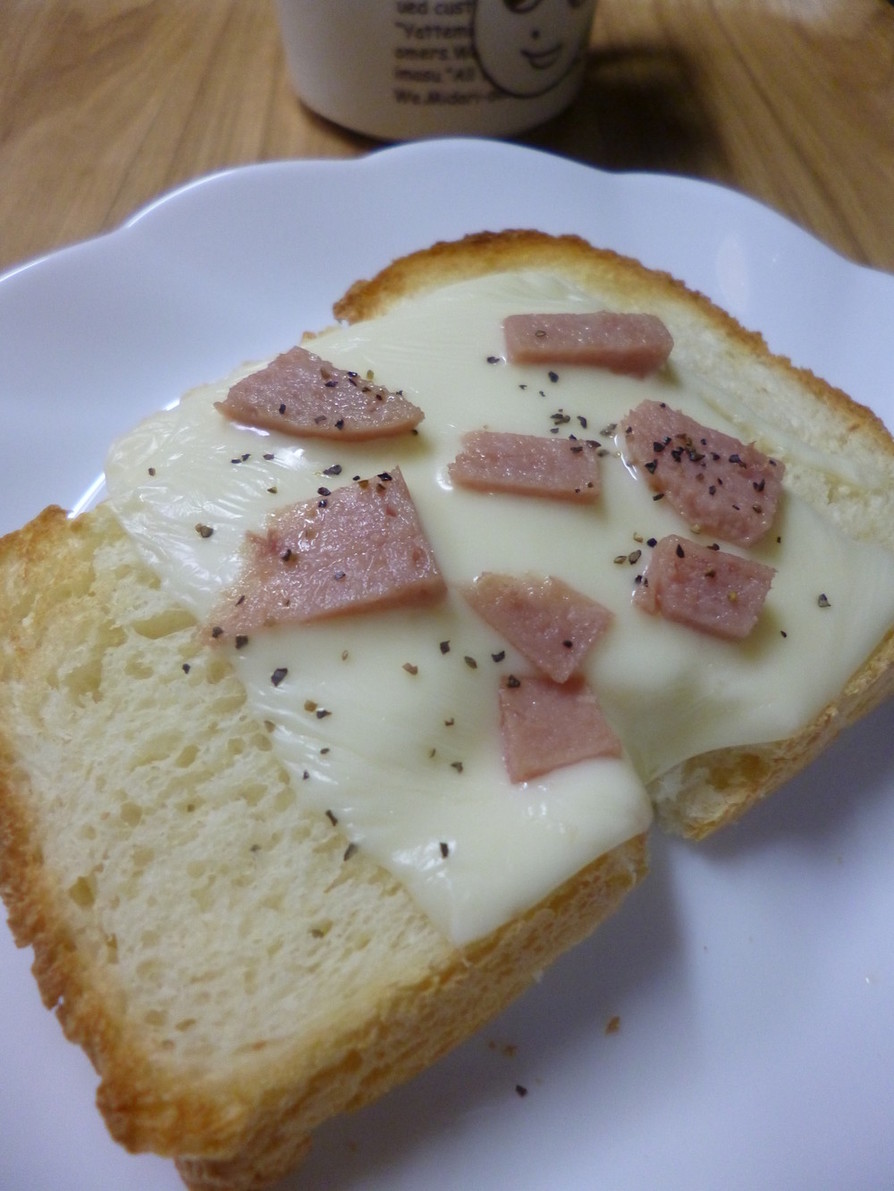 スパムチーズトーストの画像