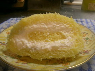 ケーキ屋のしっとりふわふわロールケーキの写真