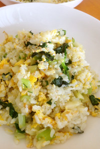 小松菜と卵、青パパイヤ漬物の炒飯