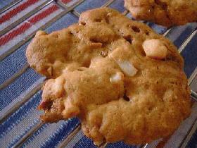 マカデミアナッツ＆トフィーのサクサククッキーの画像