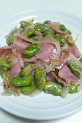 そらまめとベーコンのバター炒め♪